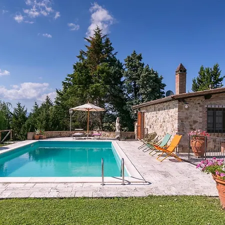 Armaiolo Villa *